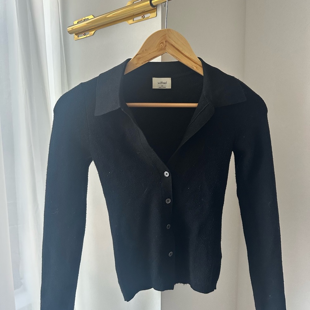 Wilfred Black Collared Button-Front Knit Top